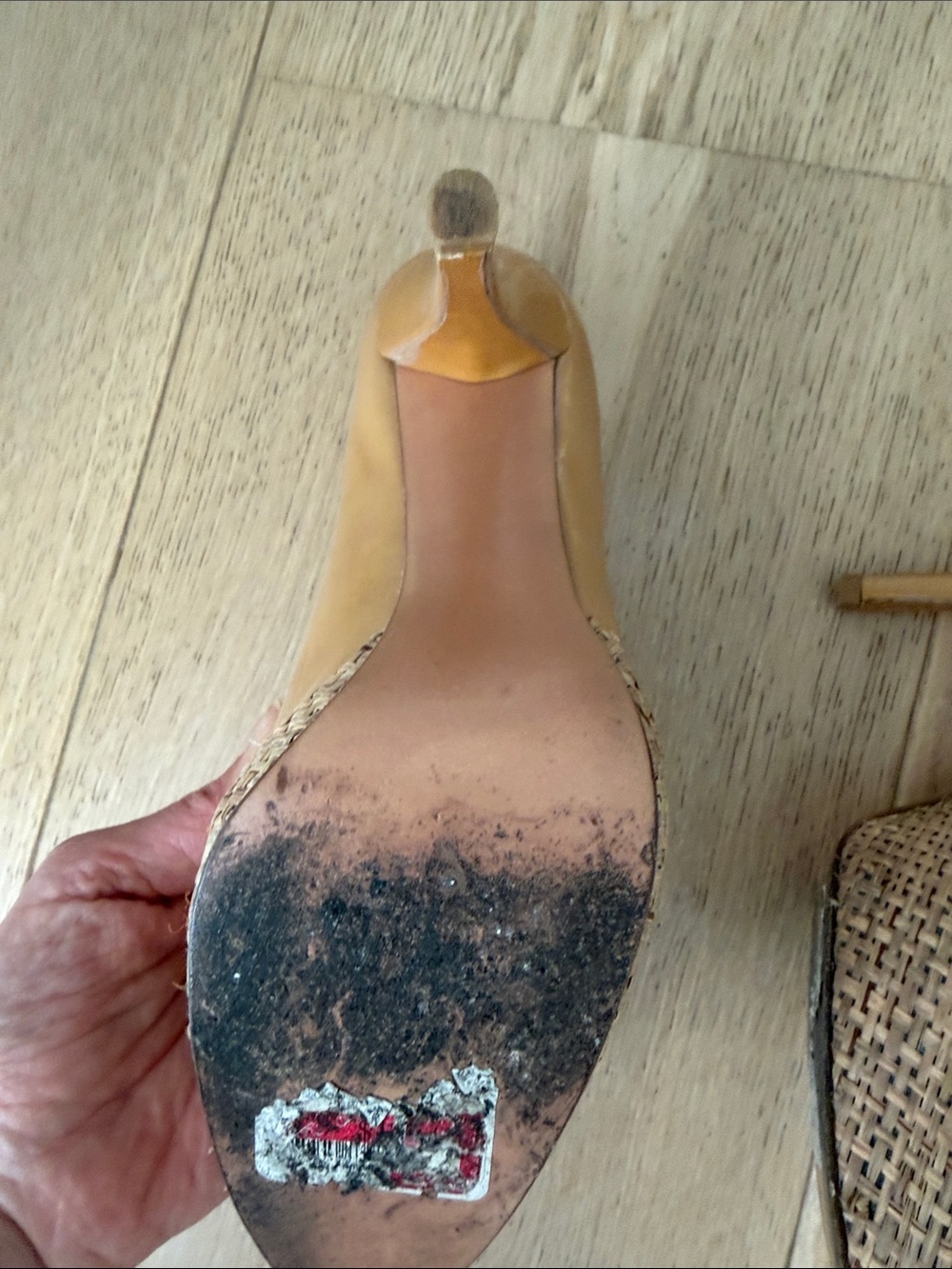 Stuart Weitzman Tan Patent Leather Platform Pumps - Picture 5 of 8